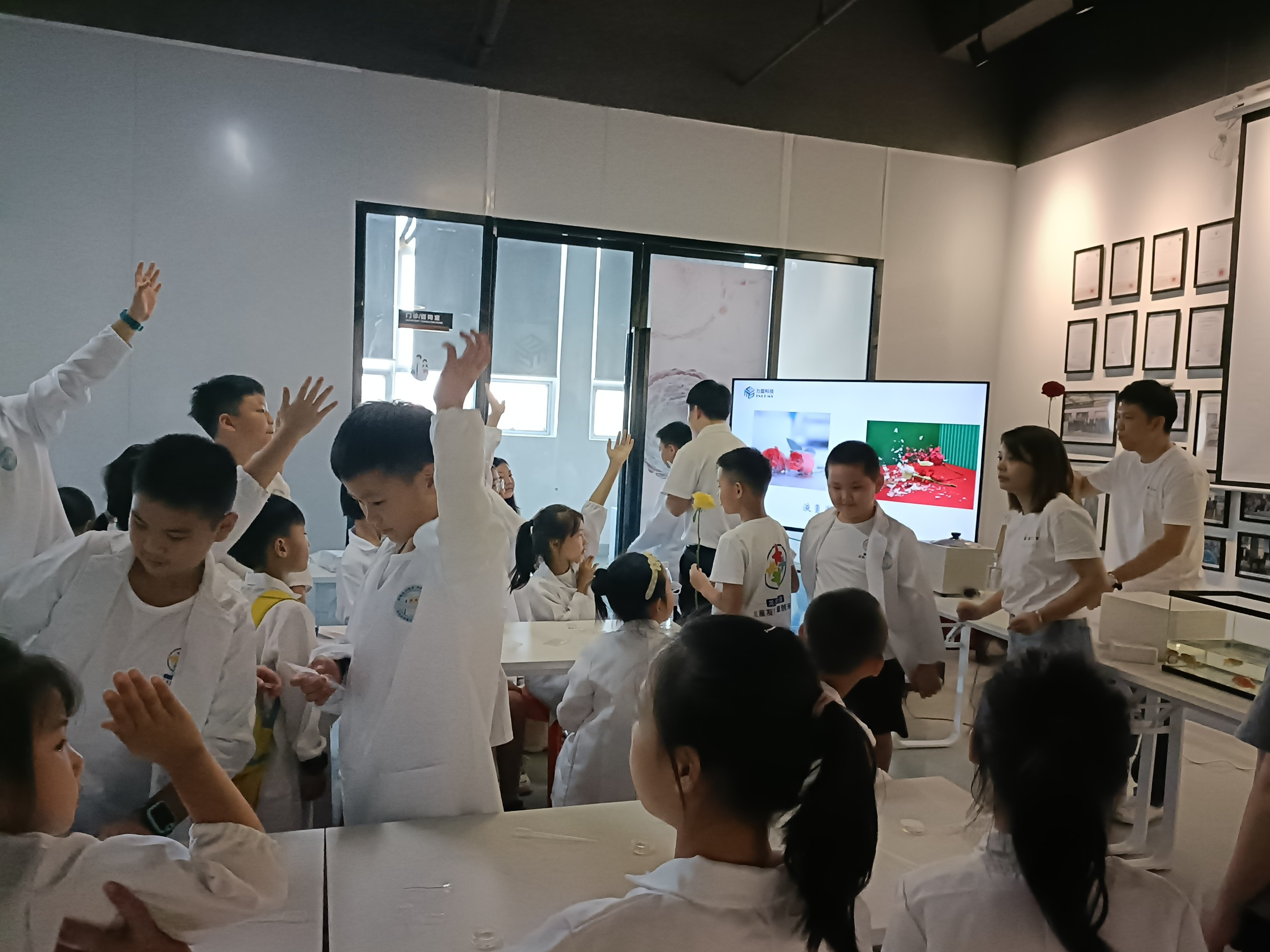 图片关键词